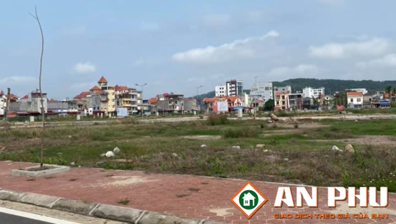 Chuyển nhượng lô đất giá rẻ nhất khu Khau Da, Thủy Sơn